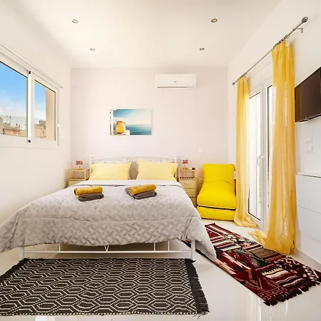 Kaisariani Rooftop Apartment